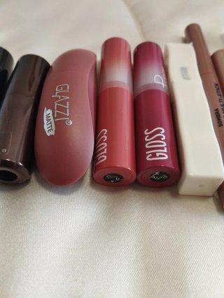 Lote Maquillaje y Mascarilla Yves Rocher