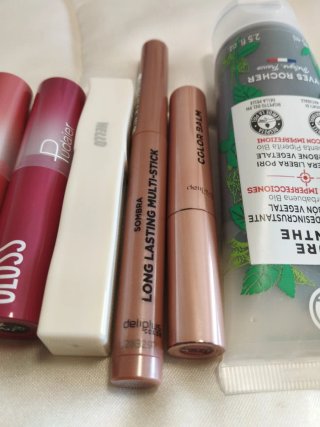 Lote Maquillaje y Mascarilla Yves Rocher