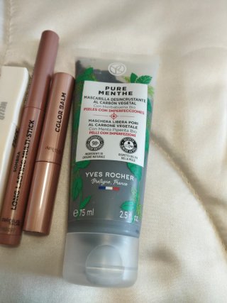 Lote Maquillaje y Mascarilla Yves Rocher