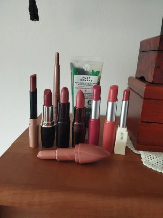 Lote Maquillaje y Mascarilla Yves Rocher