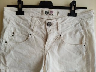 Pantalón corto blanco TRF T.38