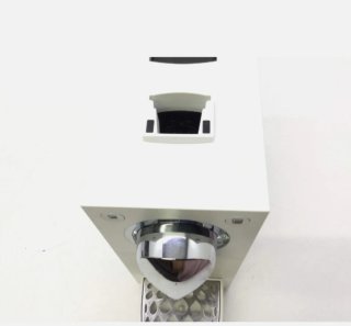 Cafetera de cápsulas blanca