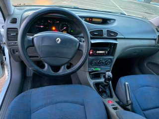 Renault Laguna 2003
