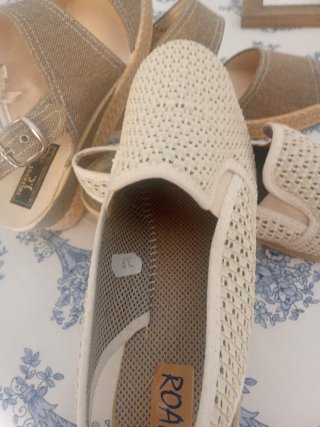 2 pares de sandalias lonas