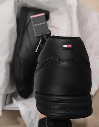 Bambas Tommy Hilfiger NUEVAS con CAJA