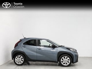 Toyota Aygo X Play MT