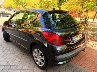 Peugeot 207 2007