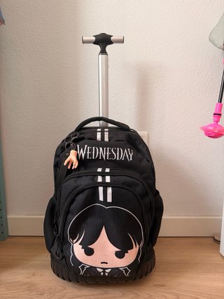 Mochila con carro Wednesday Addams