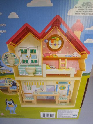 Mini casa Bluey con figuras
