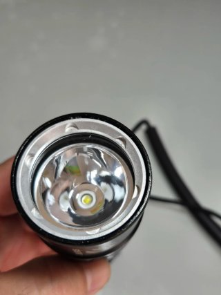 Linterna de buceo 1000lm mas batería