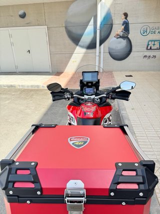 Ducati Multistrada 1200S Roja y Blanca
