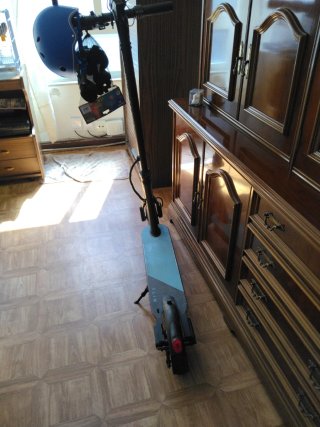 Patinete Eléctrico con Cargador