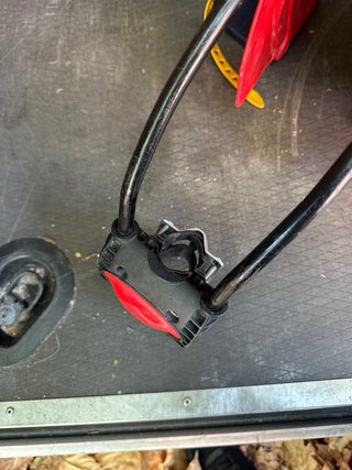 Silla de niño para bicicleta roja