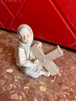Figura Lladro Niña Jugando