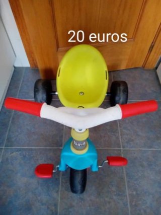 Triciclo correpasillos infantil