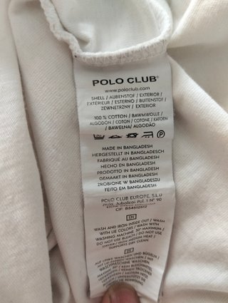 Camiseta Polo Club blanca cuello pico