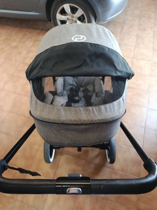 Carrello Cybex Priam, con seggiolino e ovetto