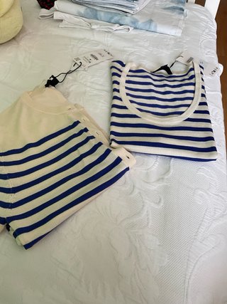 Chaqueta Zara Rayas Manga Corta Beige y Azul
