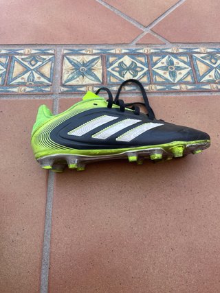 Botas de fútbol para niño Adidas talla 35
