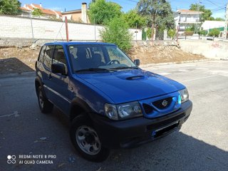 Nissan Terrano II 2000