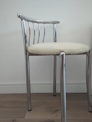 Silla vintage cromada polipiel beige