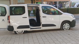Citroen Berlingo 2022, 100 cv, doble puerta latera