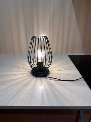 Lámpara de mesa Eglo Newtown Negra