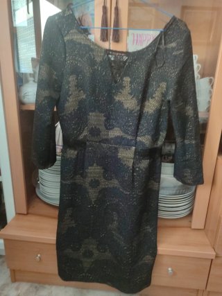 Vestido Naf Naf Talla M Negro y Dorado
