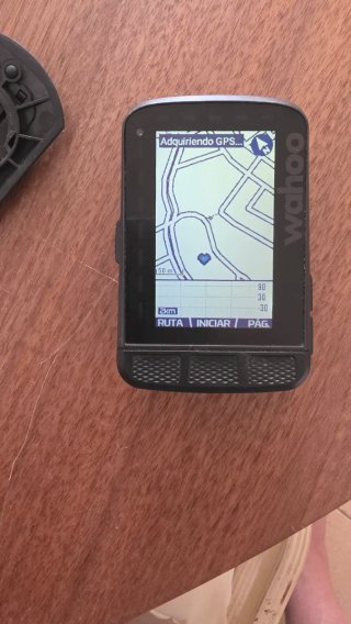 Ciclocomputador Wahoo ELEMNT ROAM