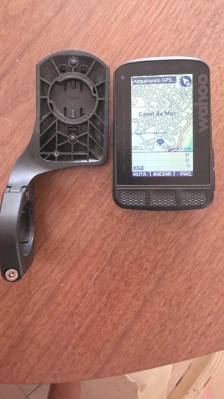 Ciclocomputador Wahoo ELEMNT ROAM