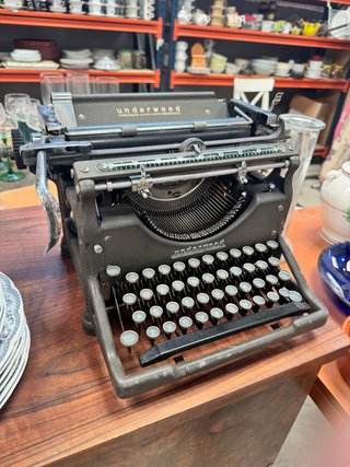 Máquina de escribir Underwood antigua