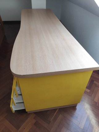 Escritorio amplio
