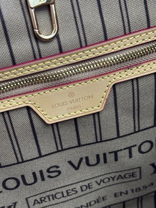 LouisVuítton Clásico NF32cm