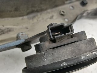 REFUERZO PARAGOLPES DELANTERO TOYOTA AVENSIS BERL