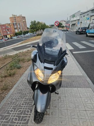 Burgman 650cc Maxi Scooter