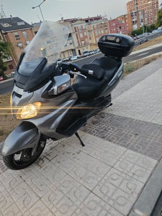 Burgman 650cc Maxi Scooter