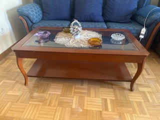 Mesa de centro de cristal y madera