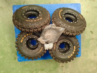 Llantas DWT con Aros Goldspeed y Neumáticos Maxxis