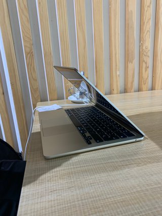 Ordenador portátil Apple Plata