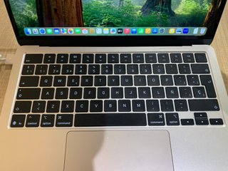 Ordenador portátil Apple Plata