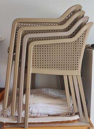 Sedili/Divani in plastica color Taupe (esterno-interno)