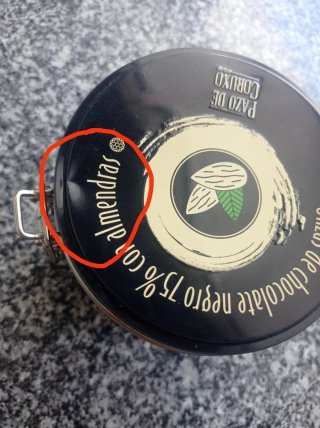 Caja metálica Pazo de Coruxo vacia