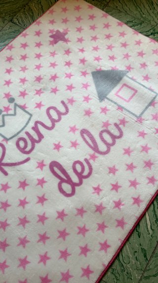 Alfombra infantil estrellas rosa y blanco