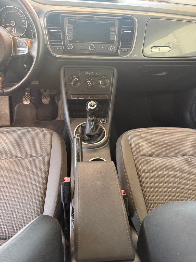 Volkswagen Beetle 1.4 TSI Design 2013, foto 12