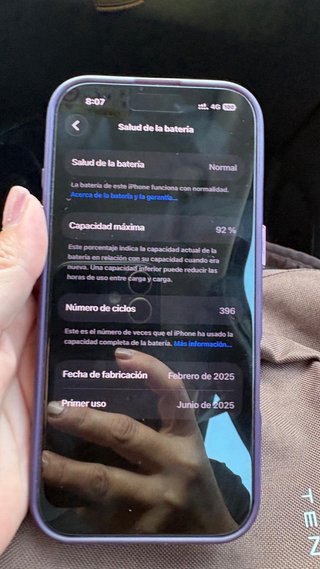 iPhone 16 Pro dorado - Excelente Estado