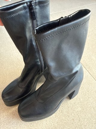 Botines Stradivarius negros plataforma
