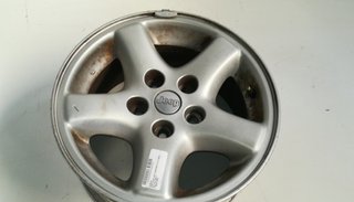 Llanta 15x7j jeep cherokee 2.5 se 368520