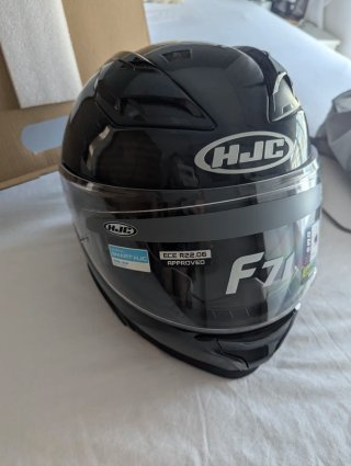 Casco HJC F71 Carbon Talla M