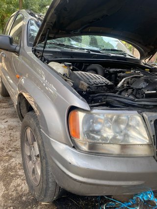 Despieze Jeep Grand Cherokee 2001 COCHE VOLCADO