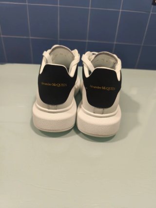 Alexander McQueen Zapatillas Blancas y Negras